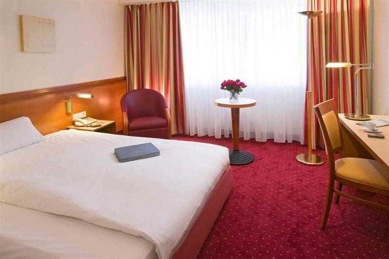 Mercure Hotel Saarbruecken City Kültér fotó